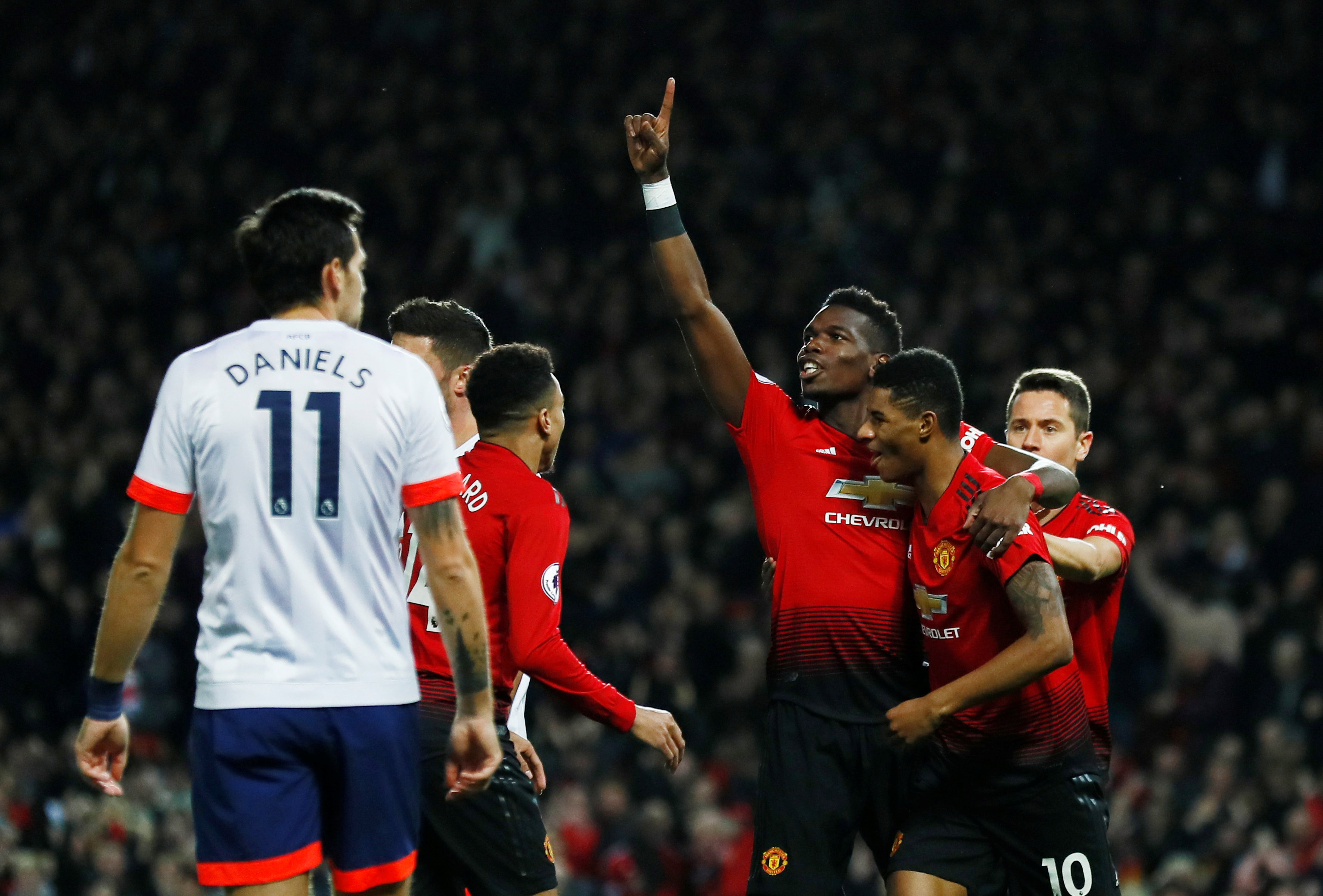 效力于勒沃 效力于勒沃