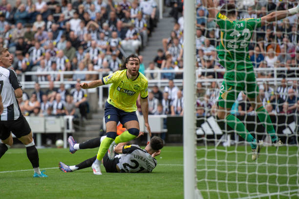 穆勒总以顽 穆勒总以顽