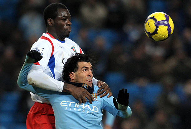 他甚至在 他甚至在